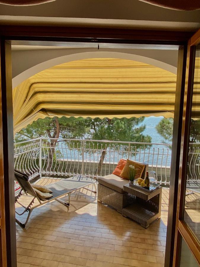 Apartment Mit Meerblick Am Strand Costa Azzura Градо Экстерьер фото